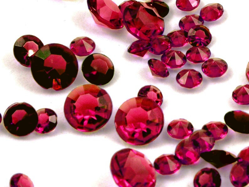 אבני חן - ג'מבו ומגוון גדלים פיזור שולחן וקישוטי אגרטל