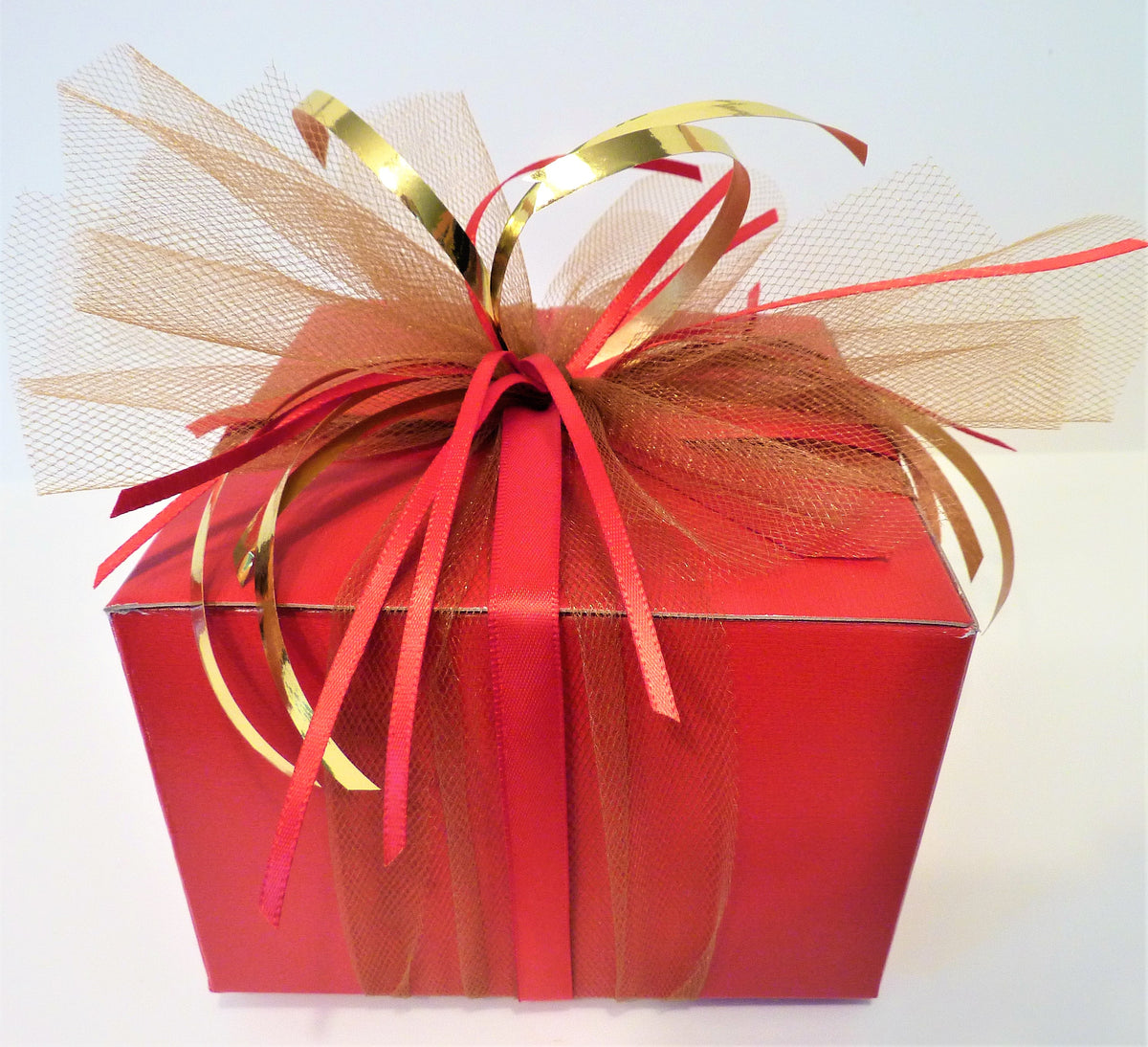 Candyland navideño "flotante": bastones de caramelo, piruletas, gemas festivas rojas y verdes - Decoración de jarrones