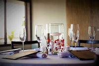 Perlas rojas y blancas "flotantes" - Sin agujero Jumbo/Tamaños variados Decoraciones de jarrones y Dispersión de mesa