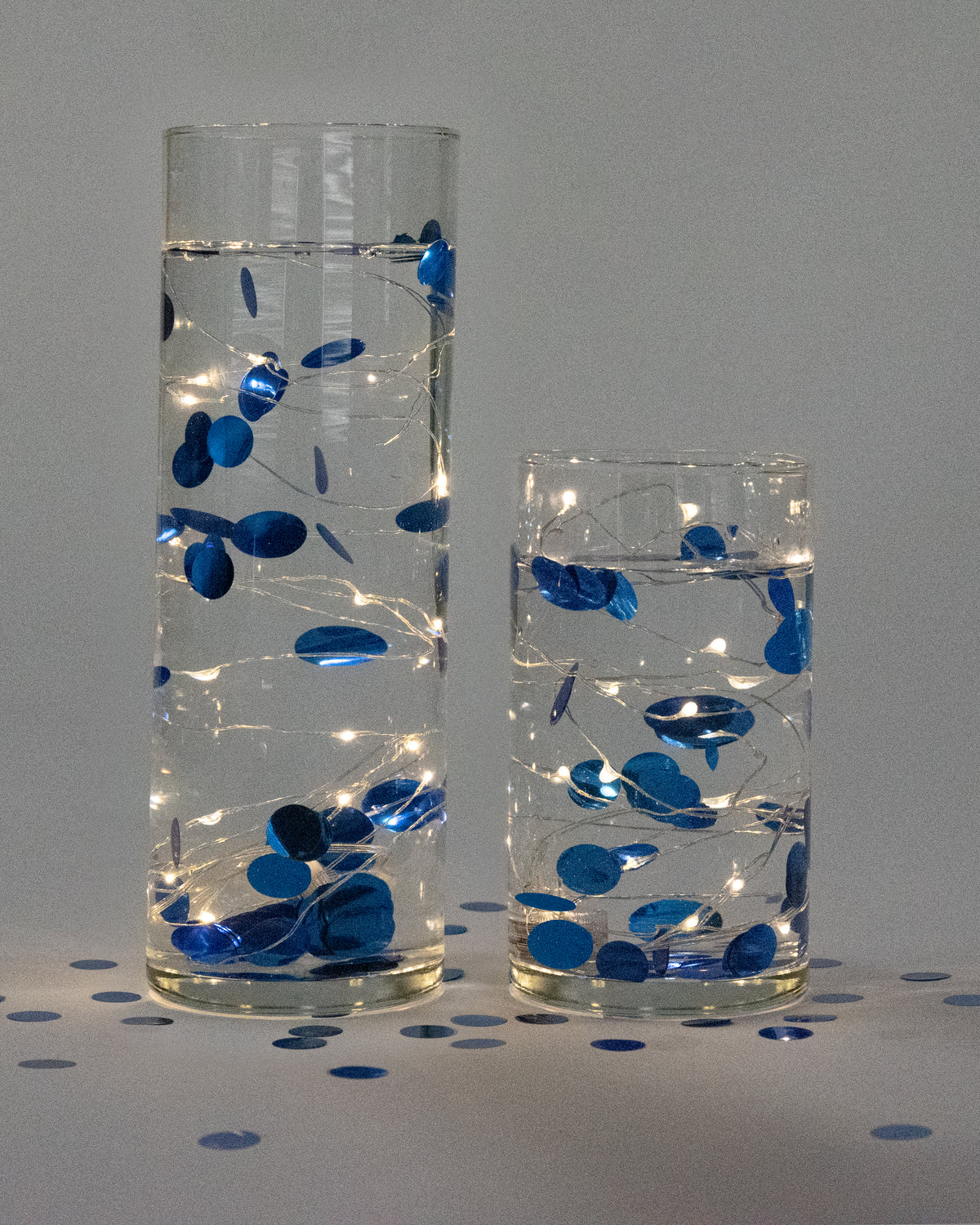 Confettis "flottants" or rose métallisé avec option guirlande lumineuse - décorations de vase et dispersion de table